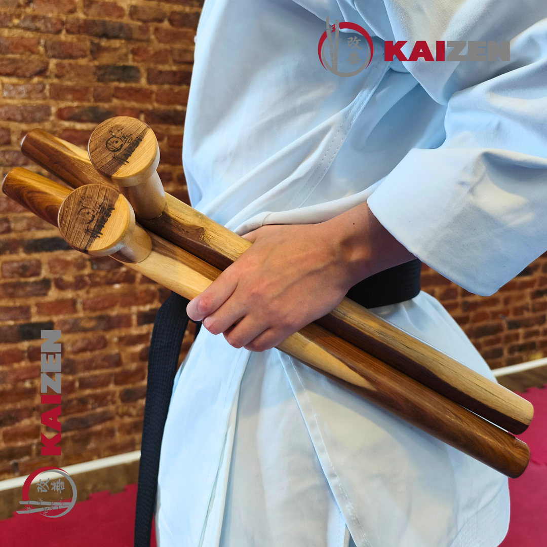 Tonfa estilo Okinawense